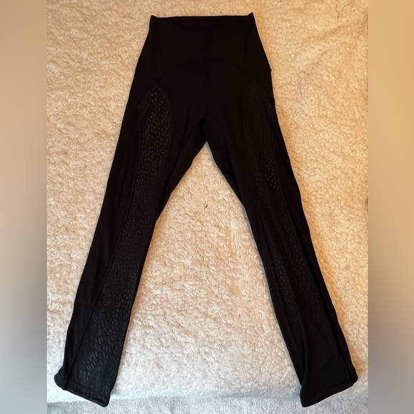 Lululemon Nulu and Mesh Mid-Rise Yoga Crop 23" - Picture 5 of 6